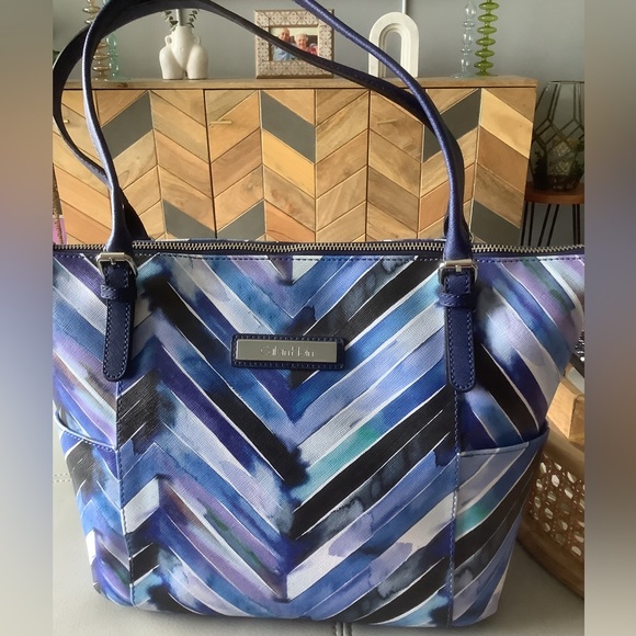 🌷LIKE NEW🌷CALVIN KLEIN 🌷TOP ZIPPER TOTE HANDBAG - Picture 3 of 11